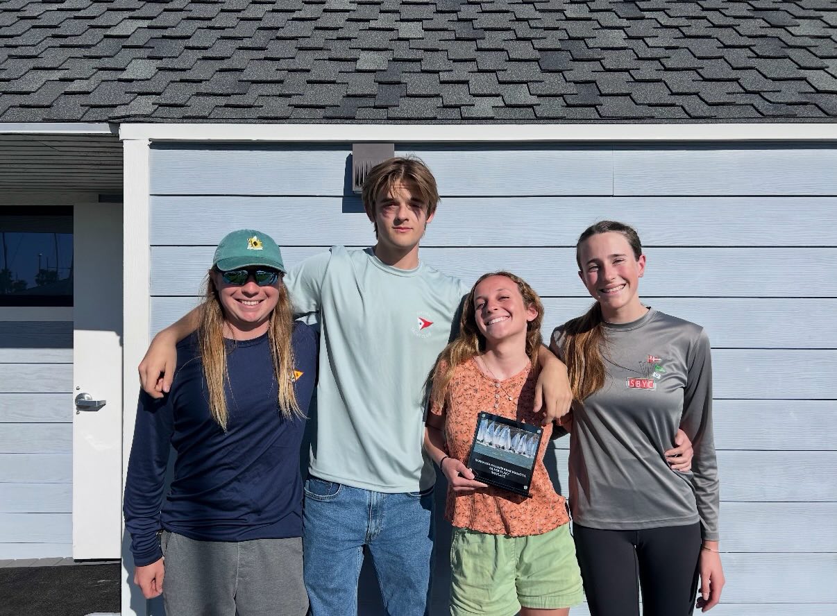 Team posing for a group photo after receiving their first place Anteater prize.